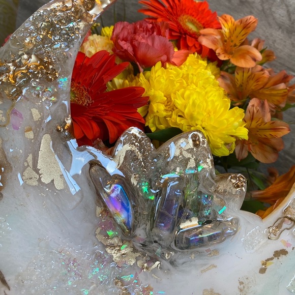 Crescent Shaped Quarts Crystal infused Wall Decor - Picture 9 of 9